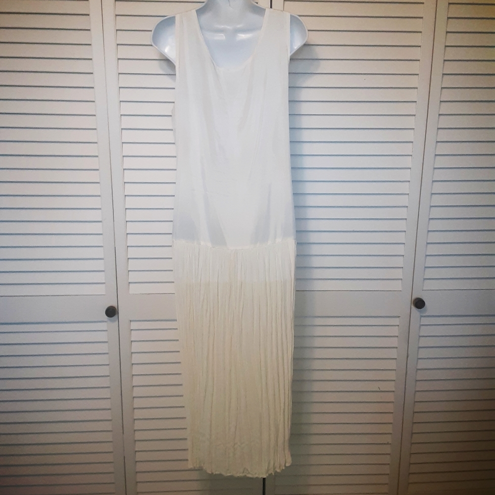 Vintage Lace & Crinkle Textured Wedding Reception Dress with Jacket - Picture 14 of 16